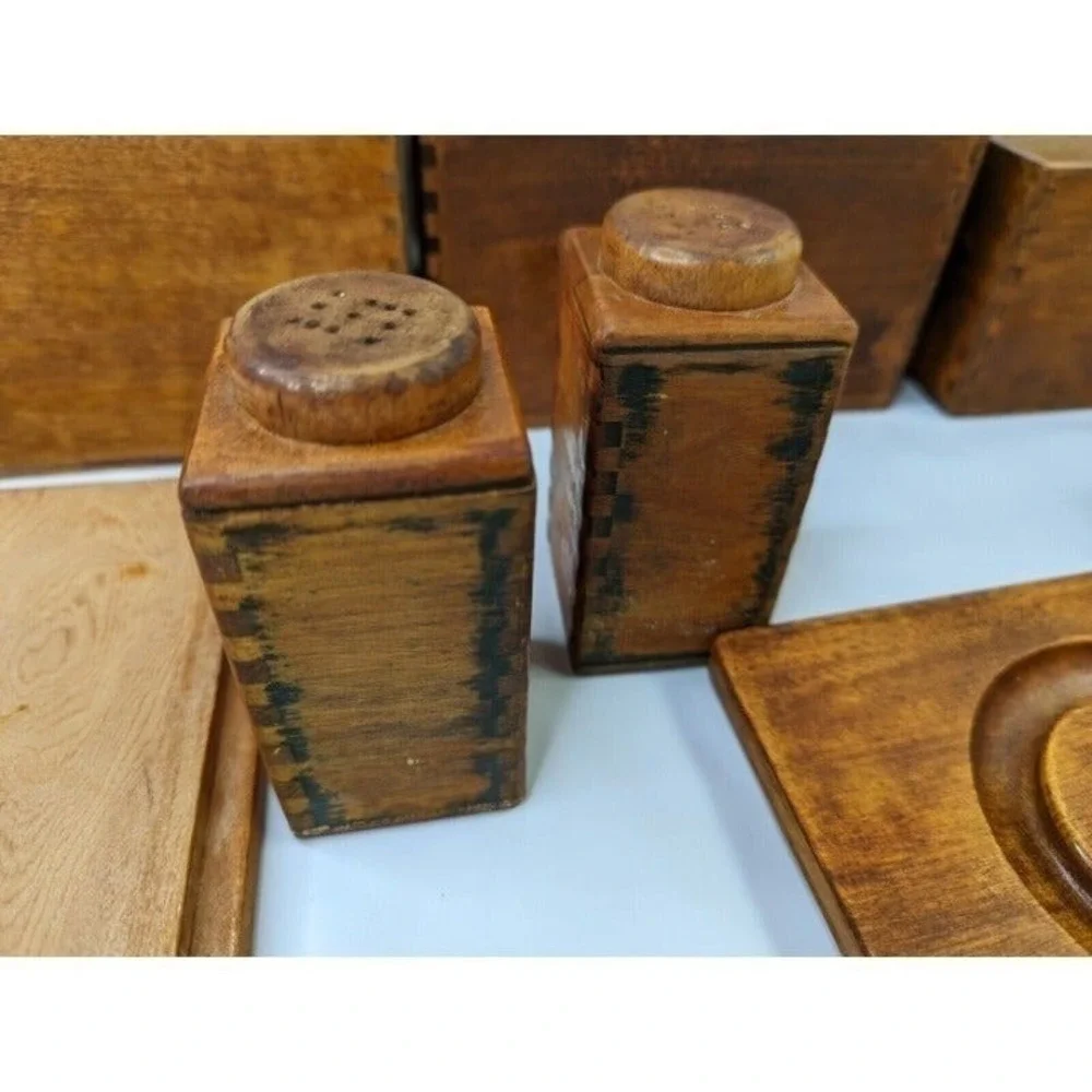 Woodpecker Products‎ Wooden Canister Salt Pepper Shaker Lot